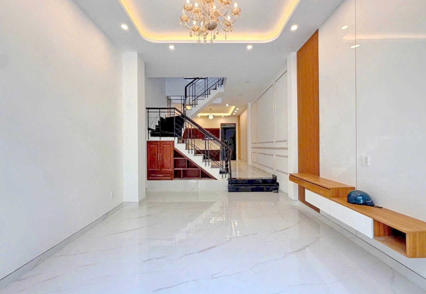 CHO THUÊ NHÀ MẶT TIỀN 5b Phan Huy Thuc - P TÂN KIỂNG Q7