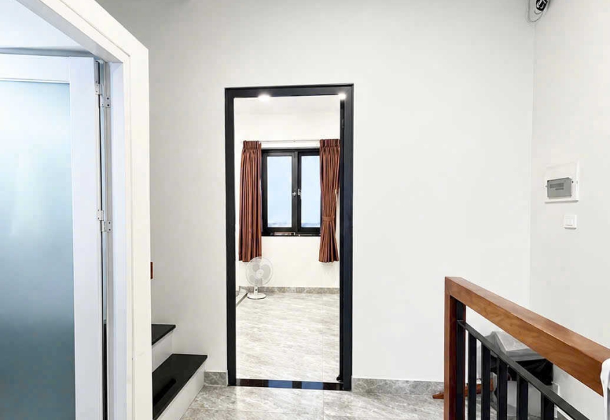 Kẹt tiền giảm bán gấp..còn 11,8tỷ Bán nhà 3 tầng hẻm 7m khu kiều đàm,p Tân Hưng 