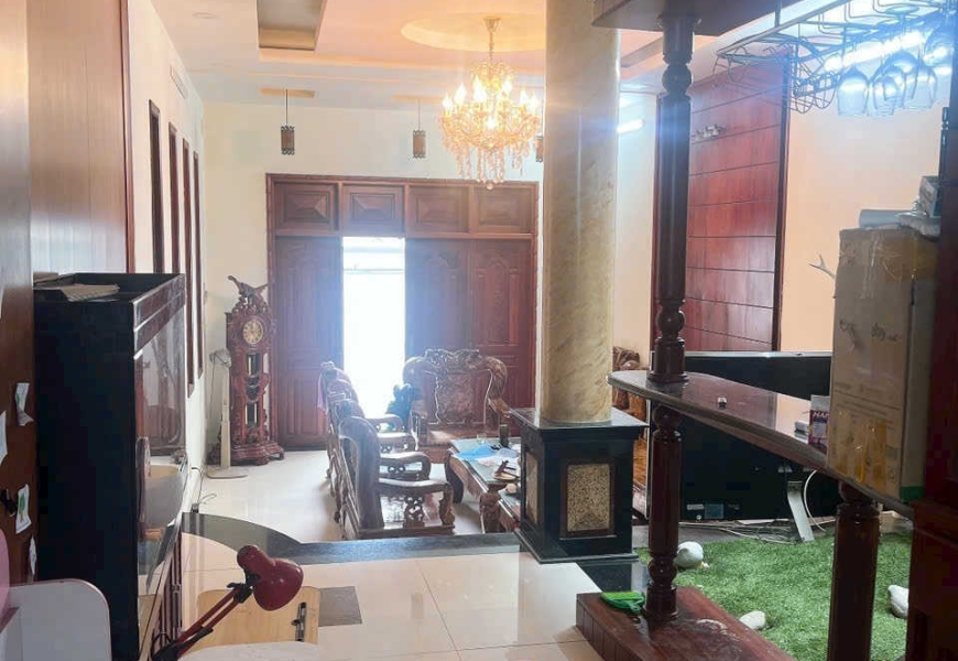 cho thuê nhà nguyên căn sau căn nhà mặt tiền kế chợ lý phục man