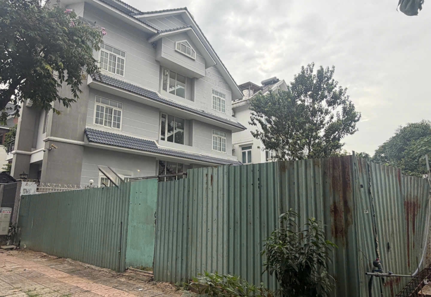 0914020039 EM DUNG Bán lô đất biệt thự KDC Sadeco Ven Sông Q7