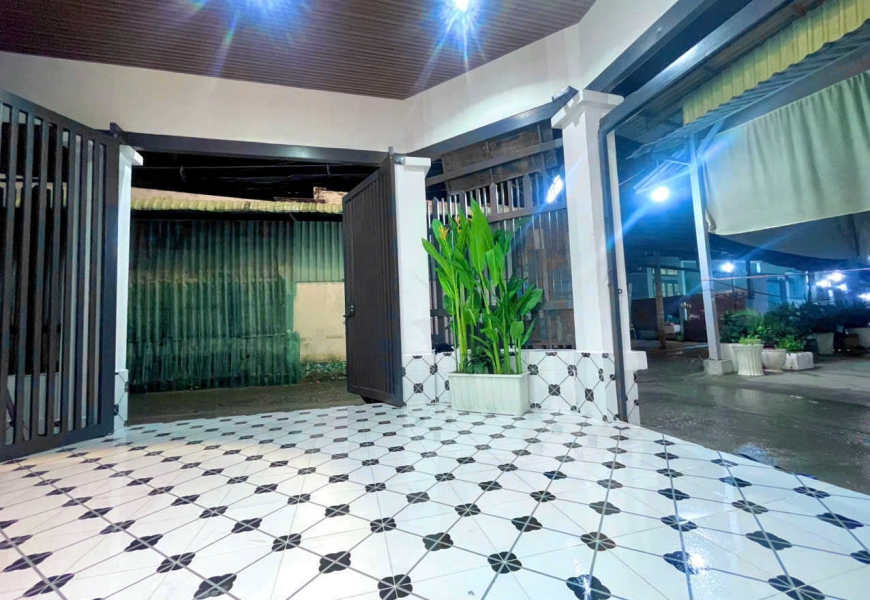 BÁN NHÀ GÓC 2 MẶT HẺM ĐẸP NHƯ RESORT MINI NHÀ BÈ