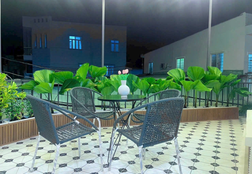 BÁN NHÀ GÓC 2 MẶT HẺM ĐẸP NHƯ RESORT MINI NHÀ BÈ