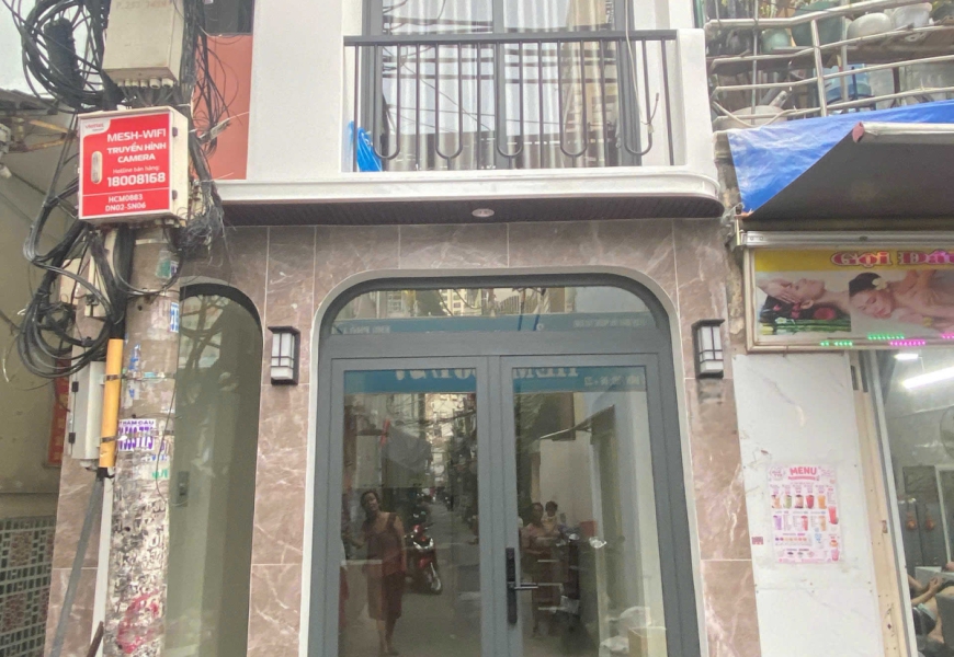 Bán nhà Quận 7 Nhà mặt tiền hẻm, ngay chợ P. Tân Hưng, TPHCM